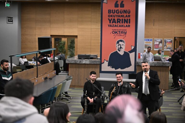 Başkan Yılmaz’dan ‘uyumayan öğrencilere’ ziyaret