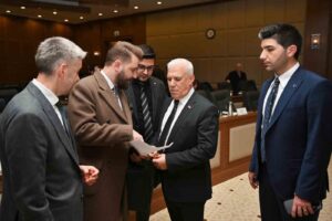 Başkan Bozbey’den okullarda süt dağıtımı açıklaması