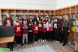 Karacabey Belediyesi’nden eğitime öncü destek
