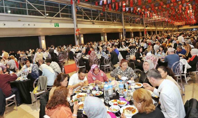 Başkan Bozbey, “Şehit ailelerinin ve gazilerin her zaman yanındayız”