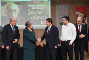 Osmangazi’de yılın aydını Yaşar Kemal oldu