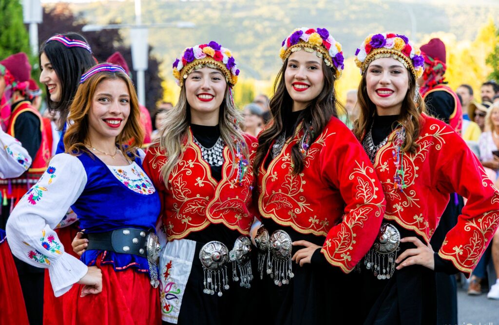 BUÜ Halk Oyunları Topluluğundan “En İyi Performans Yapan Grup” Başarısı