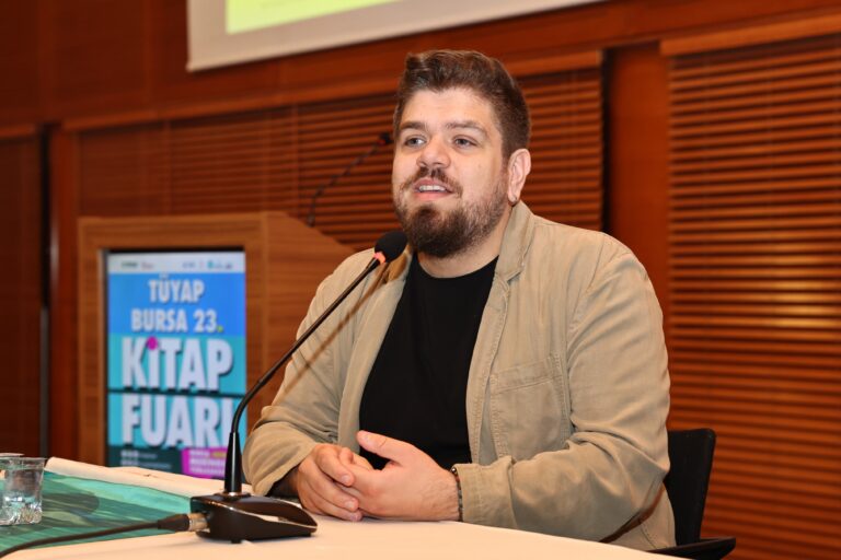Bursa’nın tarihi katmanları ve mahalle kültürü Tüyap Bursa 23. Kitap Fuarı’nda konuşuldu