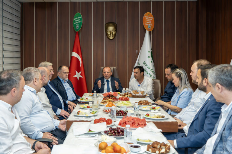 BTSO Başkan Adayı Özer Matlı Bursa Kent Hali Esnafıyla Bir Araya Geldi