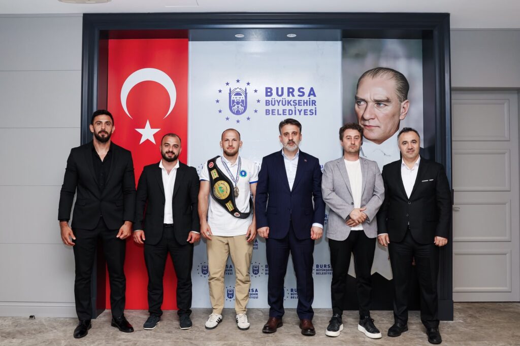 Başkan Vekili Biba’dan dünya şampiyonu güreşçiye tebrik