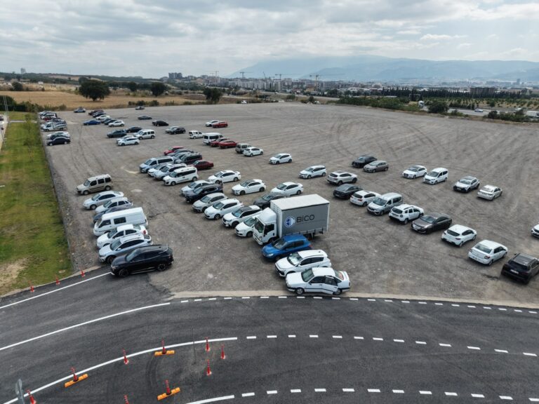 O otopark hizmete girdi
